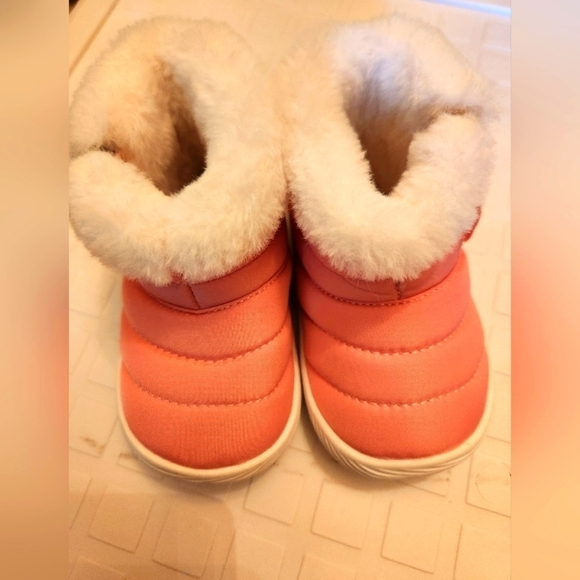 Other - Nwot baby boots